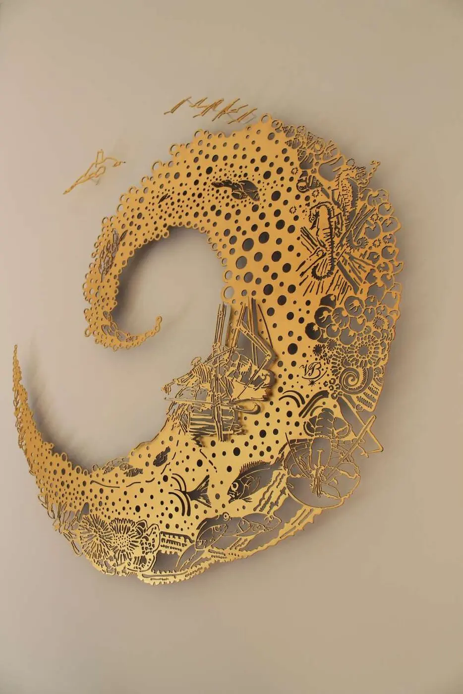 Dentelle d'acier, la Mer · acier doré à l'or fin
