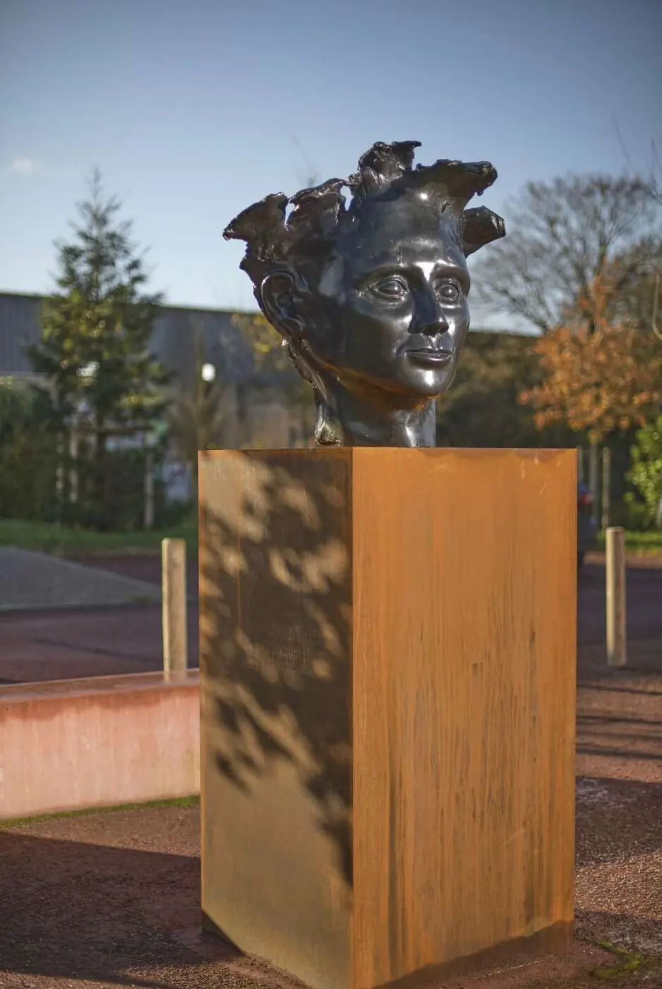 Sculpture · socle acier corten · Thierry Farcy